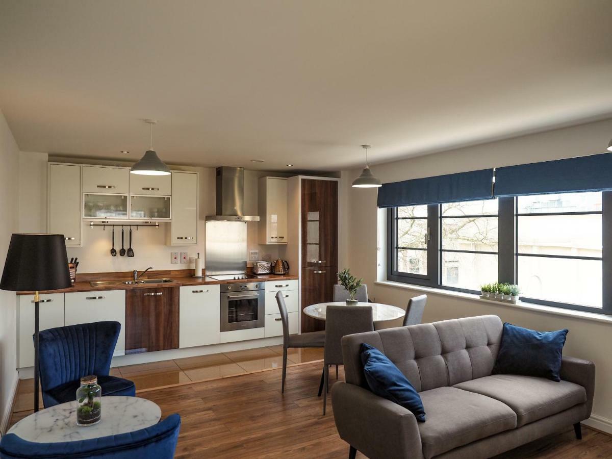 Apartment Stylish Spacious With Free Parking *