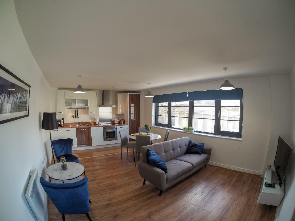 Apartment Stylish Spacious With Free Parking *